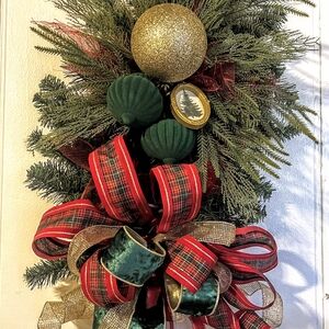Elegant Holiday Wreath with Red and Gold Accents